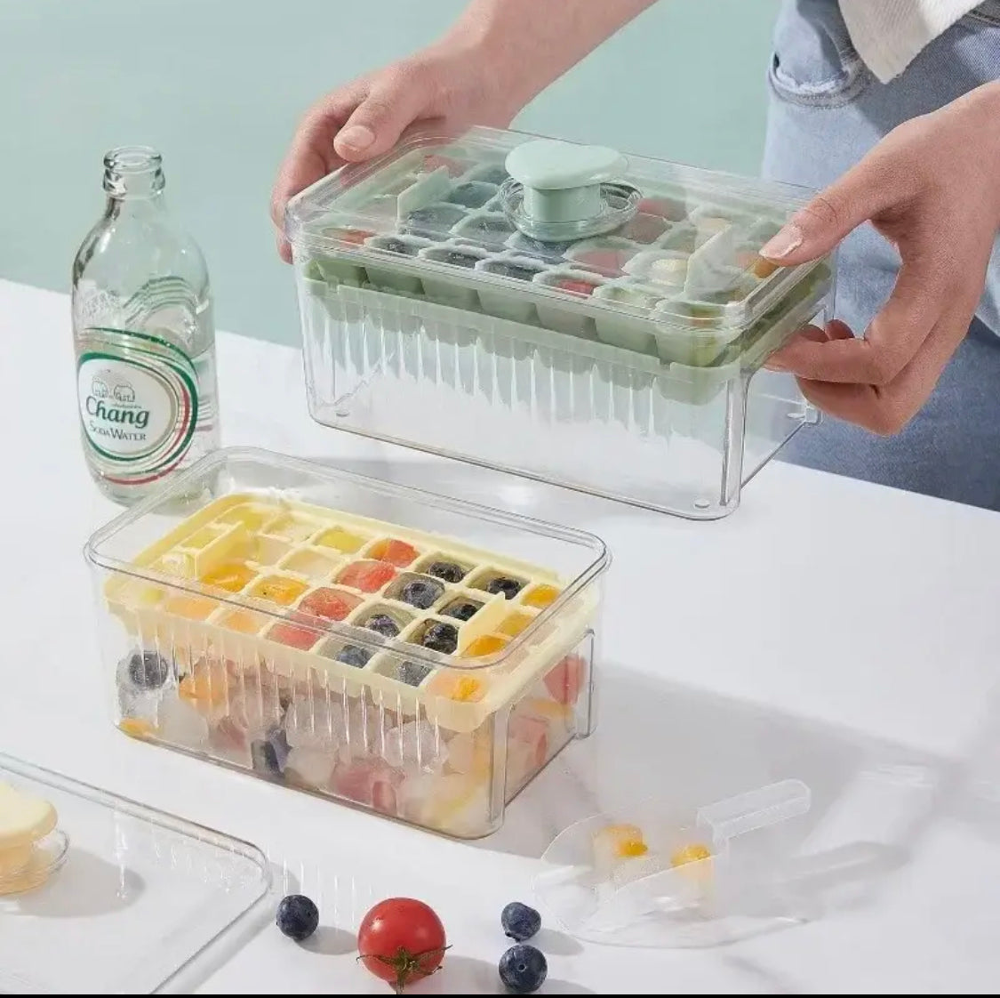 Creative One Button Press Type Ice Box - image 1
