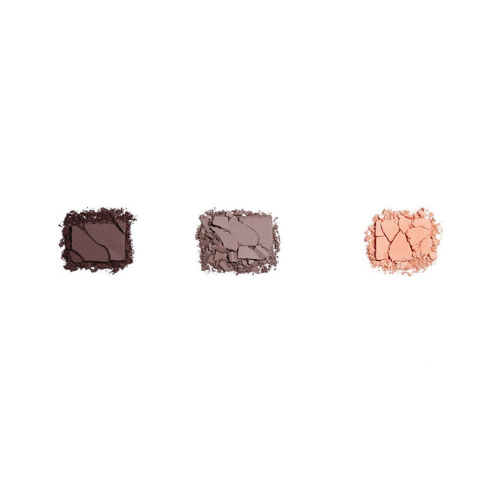 Makeup Revolution Reloaded Eyeshadow Palette, Basic Mattes, 15 Pieces - Image 4