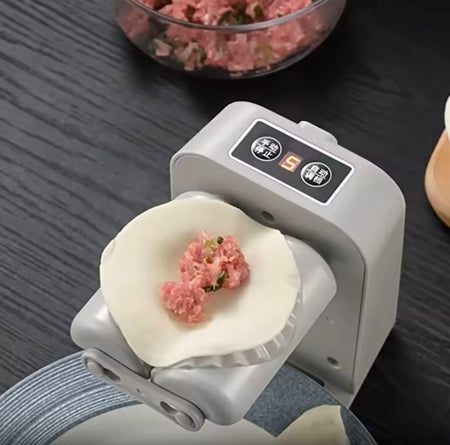 electric dumpling maker image 9