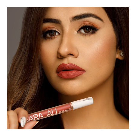 Sara Ali Liquid Matte Lip Colour, Capricorn, 3ml - Image 2