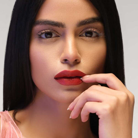 CoNatural Cosmetics Long Stay Liquid Matte Lipstick, Deep Red LI081, 6.3ml - Image 3