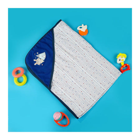 TG Kids Center Baby Roll Wrapping Sheet, Blue And White Stars - Image 2