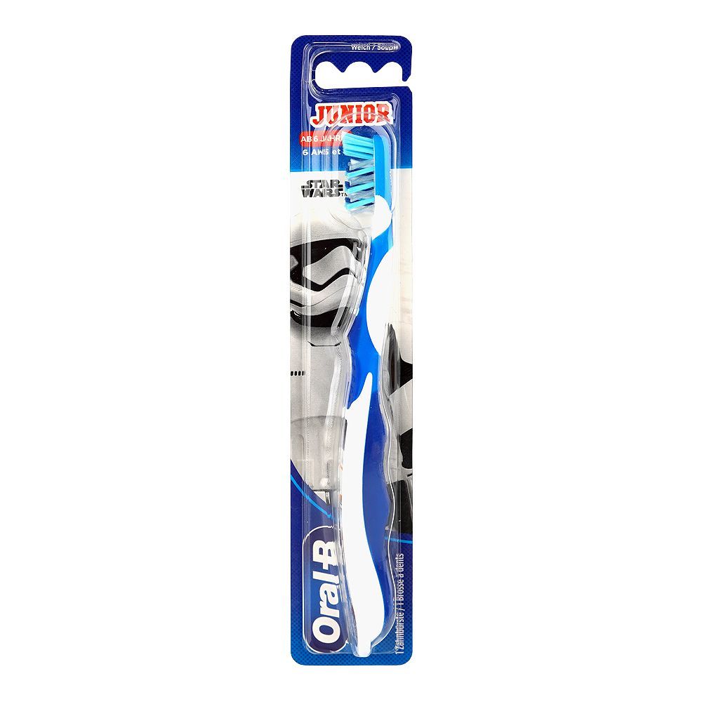 Oral-B Star Wars 6+ Years Toothbrush, Soft - Main Image