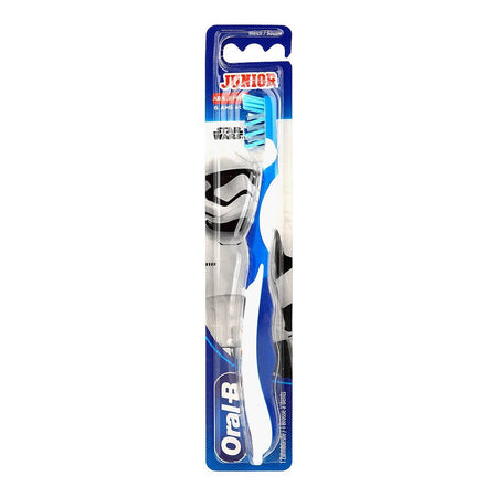 Oral-B Star Wars 6+ Years Toothbrush, Soft - Main Image