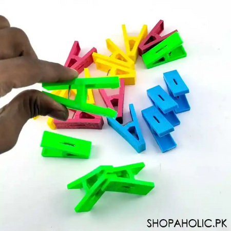 18 pegs plastic clothes clips image3