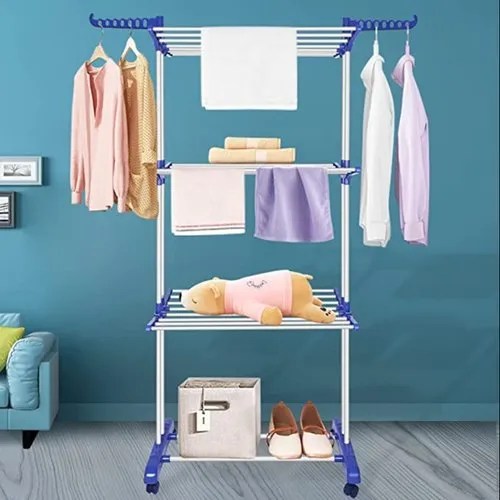 Spray Painting Clothes Hanger – White Light Blue image 3
