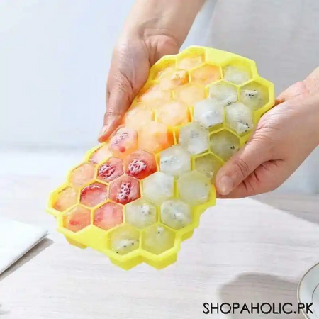 37 grid silicone honeycomb ice cube tray main image