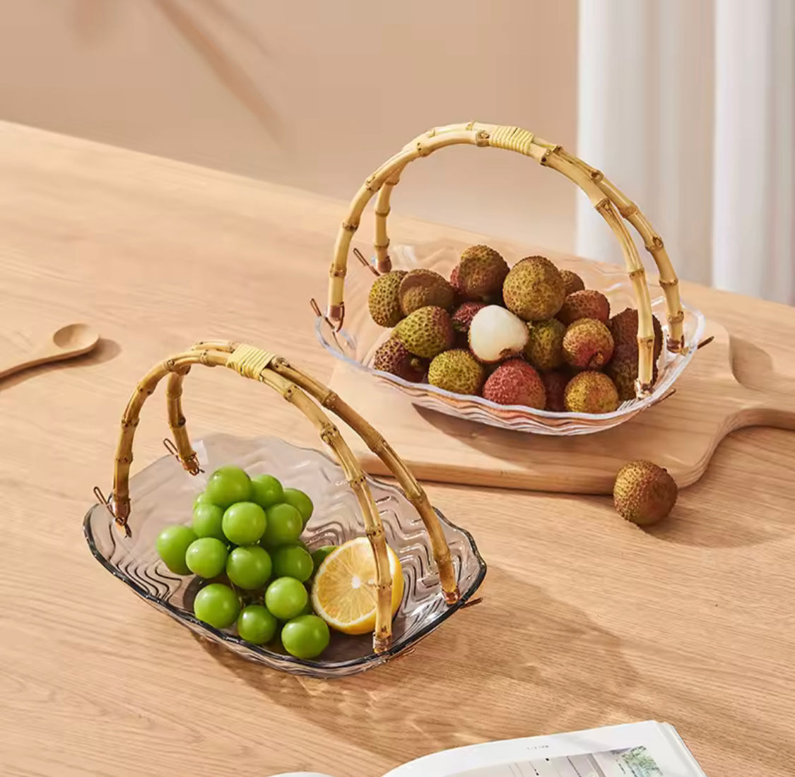 Transparent Acrylic Fruit Tray With Handle - image 1