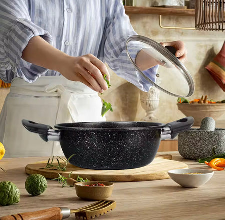 Non Stick Stockpot with Lid - Image 2