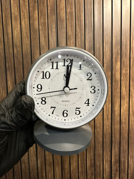 analog alarm clock image 5