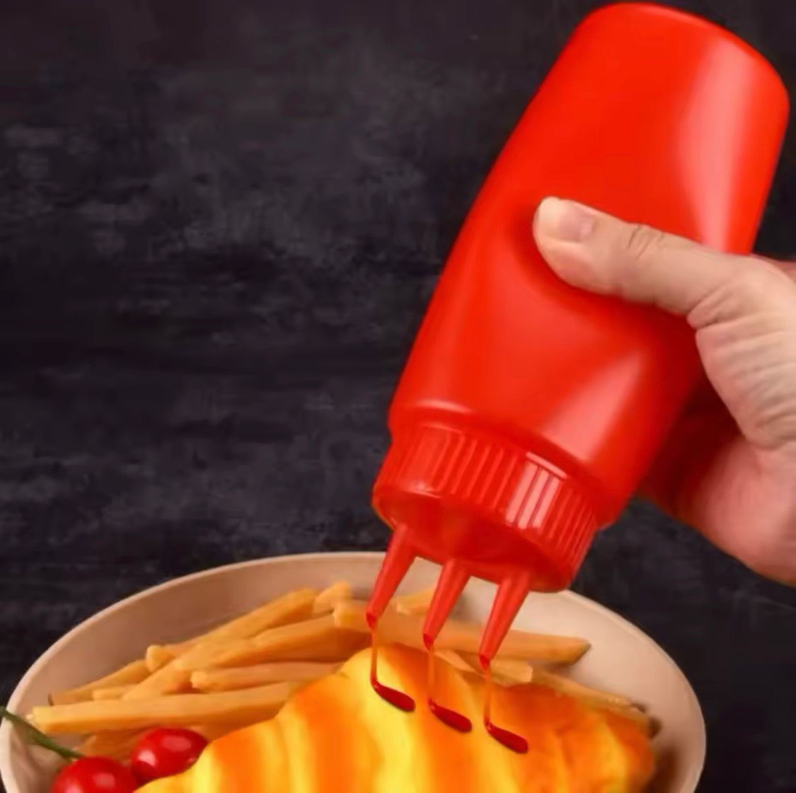 Pack Of 2 Squeeze Sauce Bottle - image 4