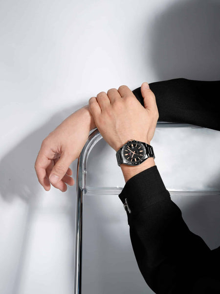 Naviforce NF 9266 Textured Dial Watch image 4
