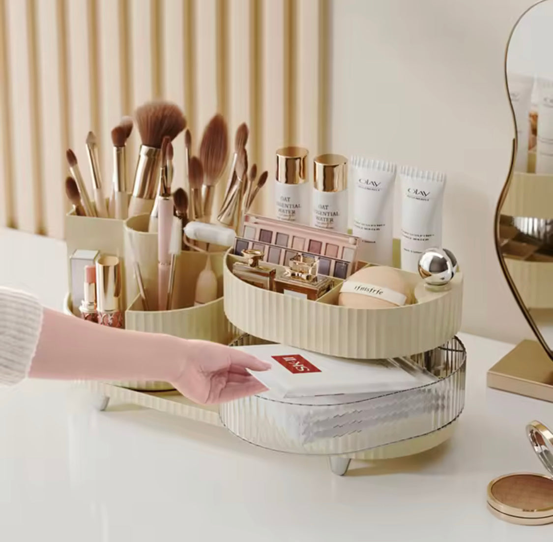 360° Rotating Makeup Brush Holder - image 1