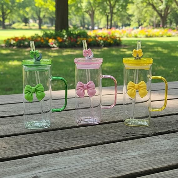 450ml bow glass with lid and straw image 4