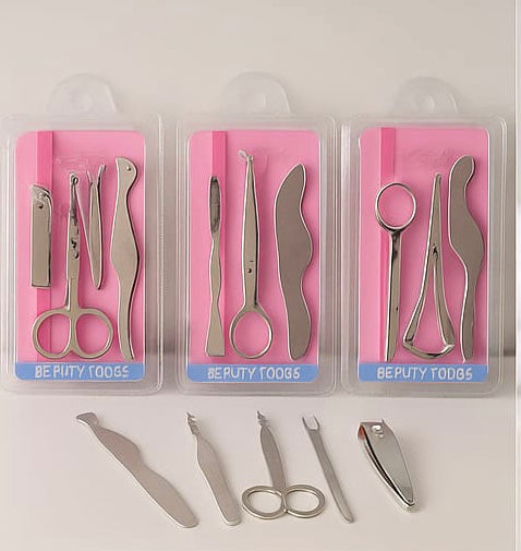 Set Of 4 Mini Manicure Kit - Main Image