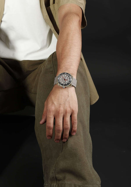 Naviforce NF-7132 Textured Dial Sport Watch image 4