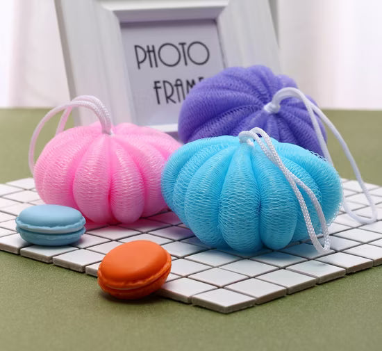 1Pc Cute Pumpkin Shaped Shower Loofahs Mesh Sponge Body Bath Scrubber image 2