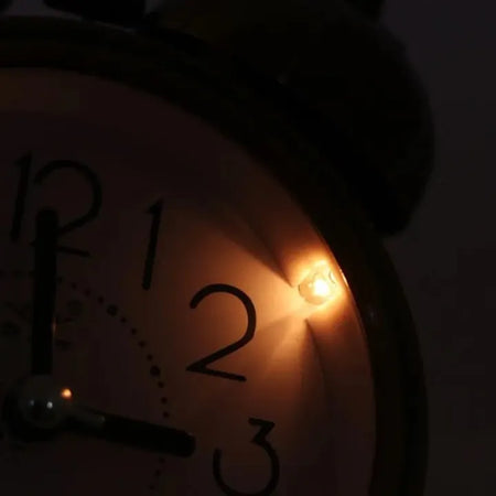 retro alarm clock image 6