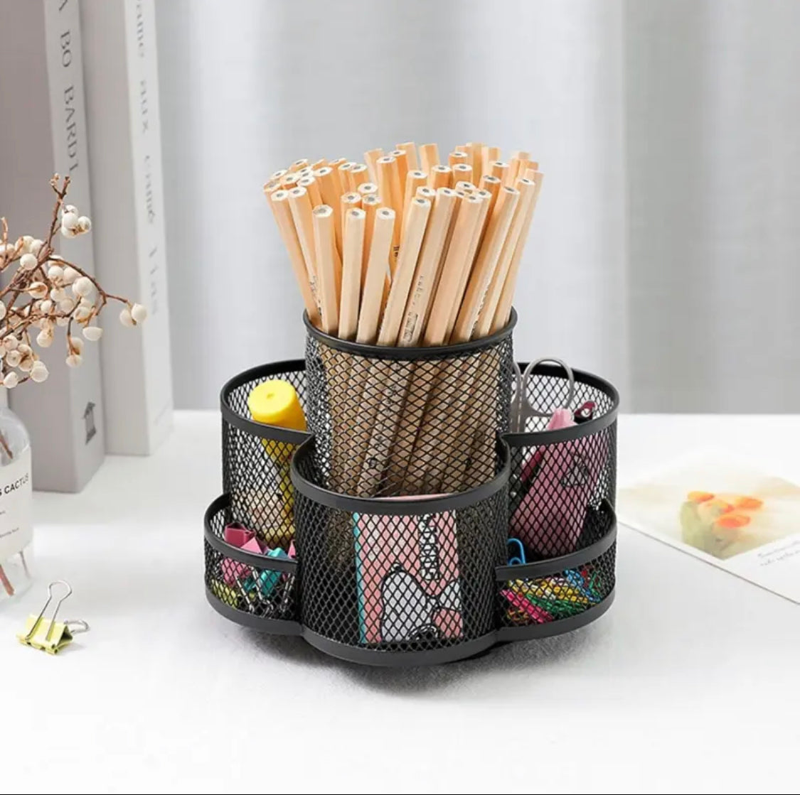 360 Degree Rotating Pen Holder - image 1