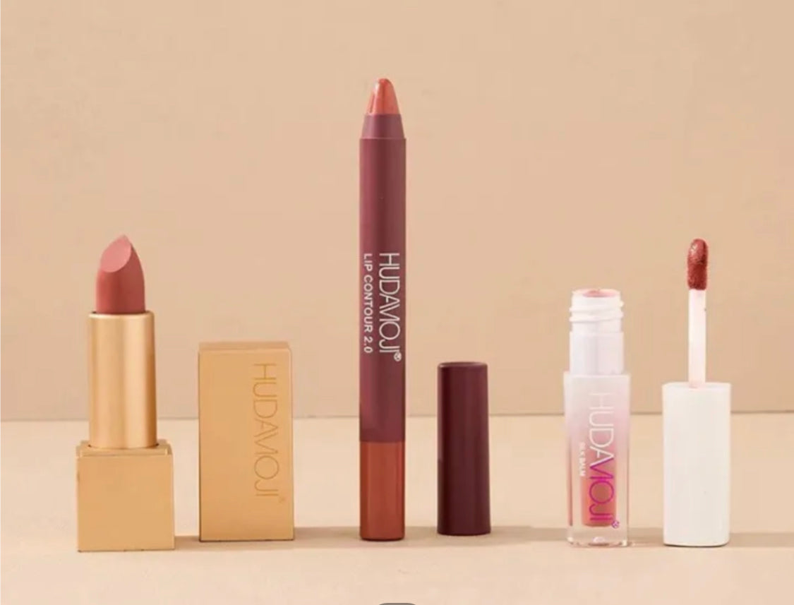 3 In 1 Lip Shaped Lipstick Set - image 2