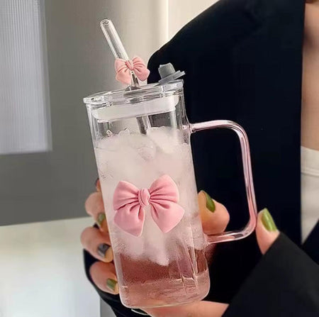 450ml bow glass with lid and straw image 2