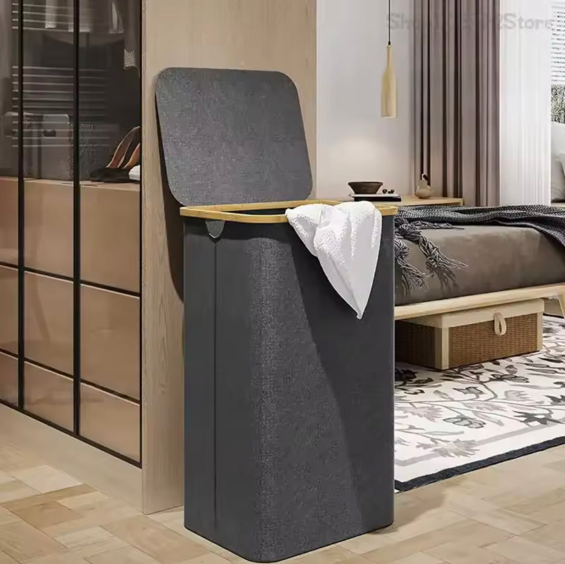 foldable laundry basket with lid main image
