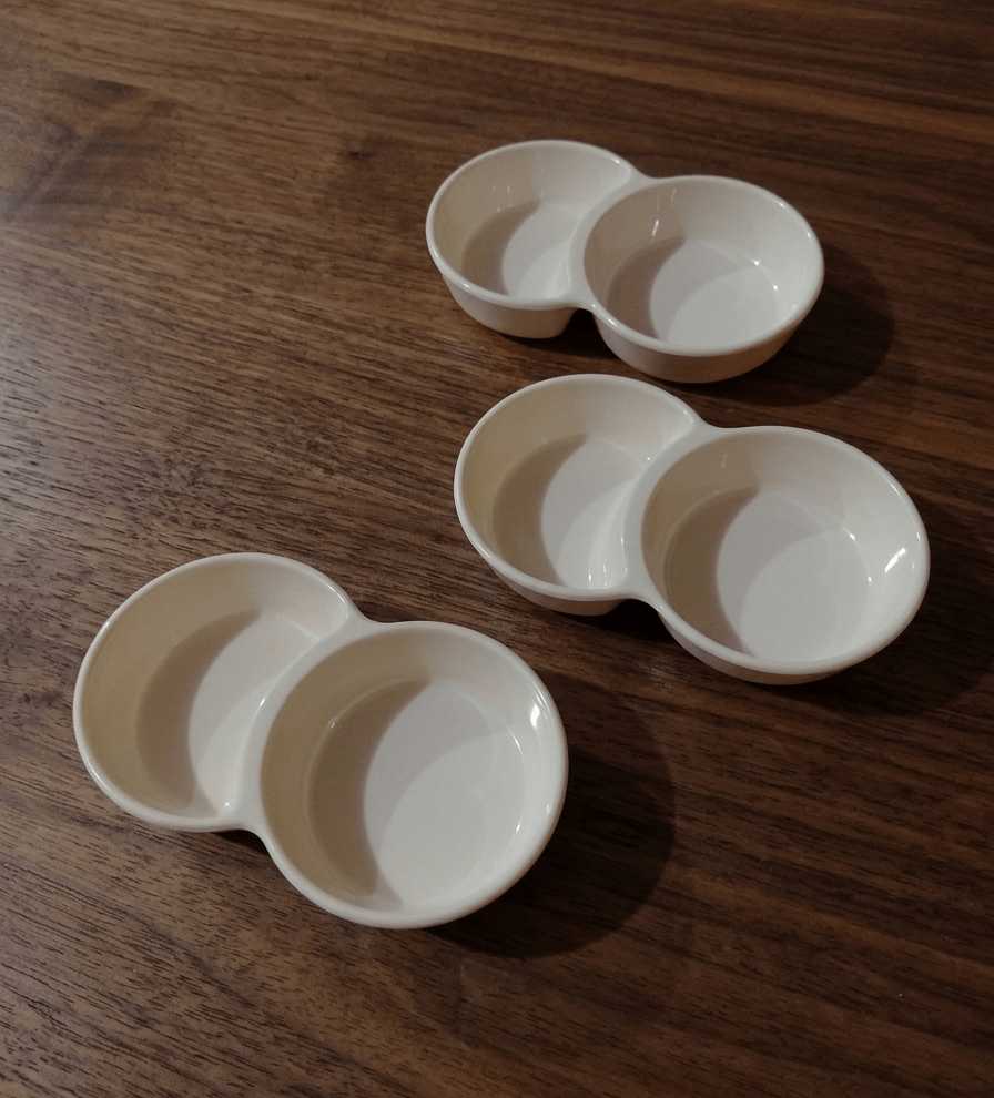 Premium Dual-Compartment Ceramic Pickle and Condiment Serving Dish – Elegant Off-White Dipping Bowl image 3
