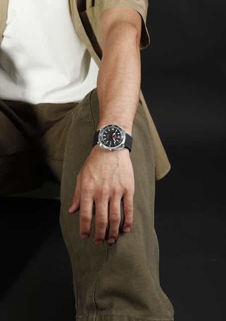 Naviforce NF-7132 Textured Dial Sport Watch image 7