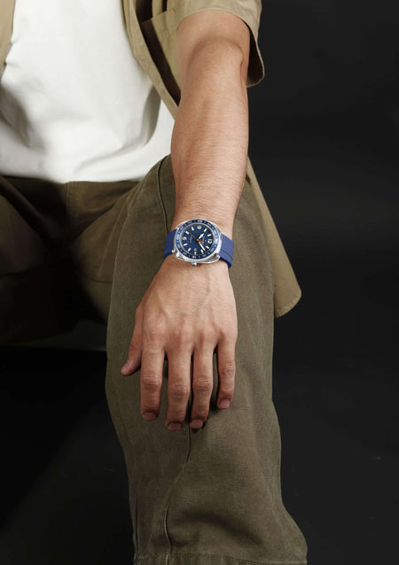 Naviforce NF-7132 Textured Dial Sport Watch image 7