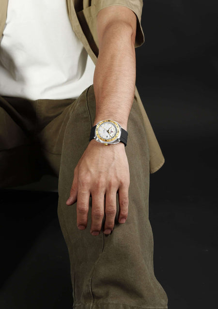 Naviforce NF-7132 Textured Dial Sport Watch image 7