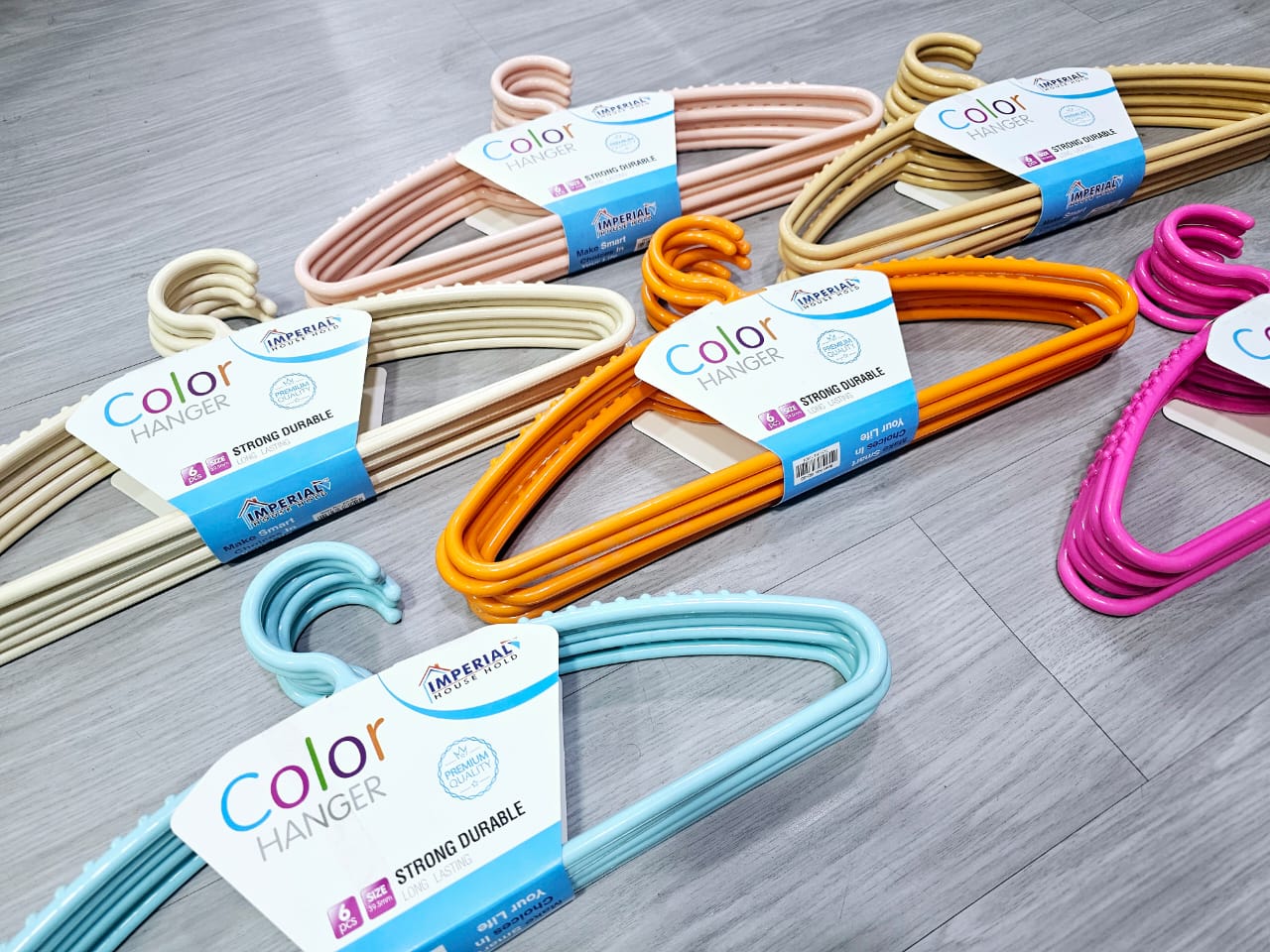 Premium Pure Plastic Hangers – 6 Pack image 2