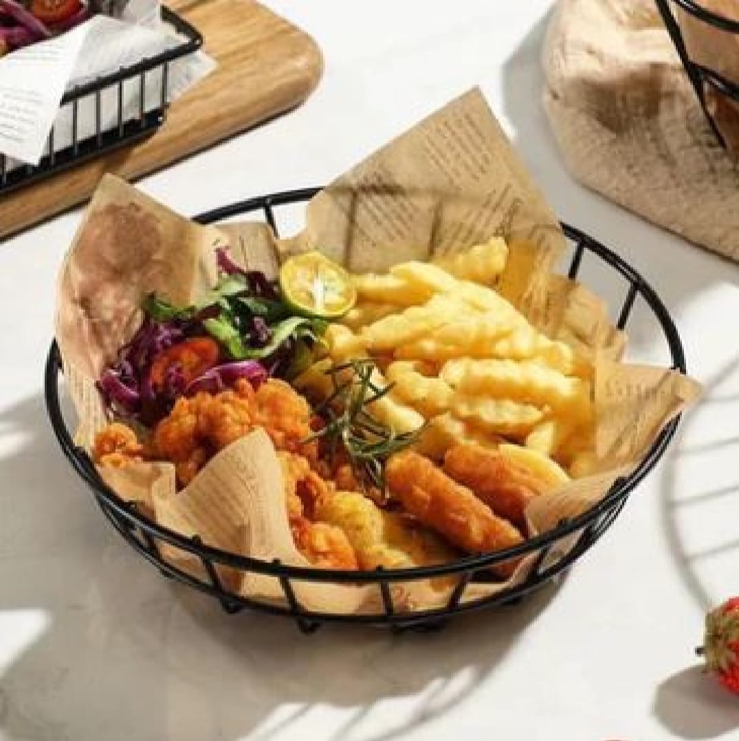 Professional Black Metal Appetizer & Fries Serving Baskets – 5 Unique Geometric Shapes image 6