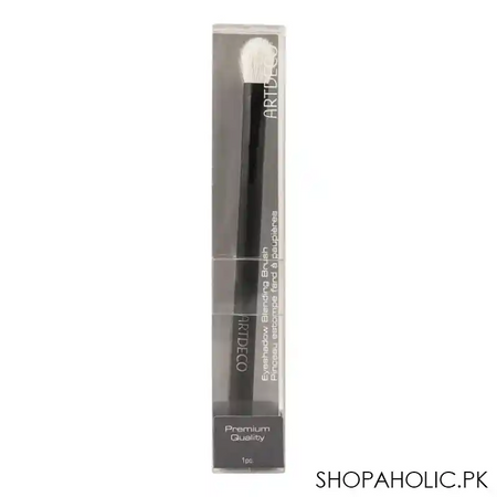 artdeco eyeshadow blending brush image2