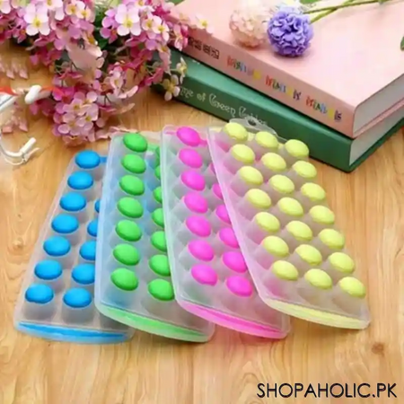 easy pop silicone base ice cube tray image5