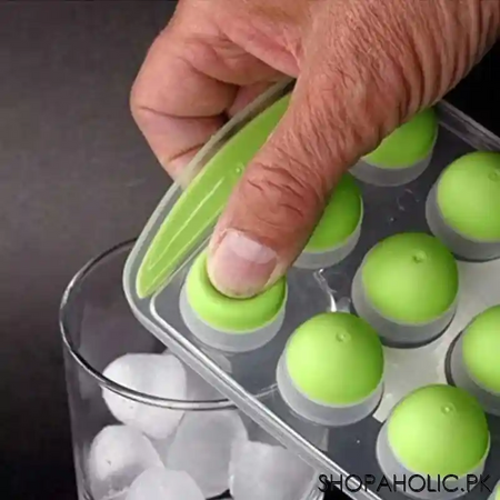 easy pop silicone base ice cube tray main image