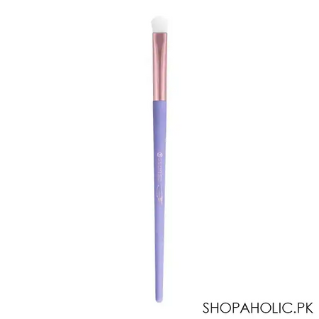 essence fluffy dreams eye shadow shader brush main image