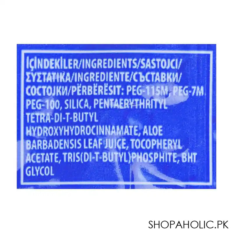 Gillette Blue 2 Plus Razors, 2-Pack - Image 3