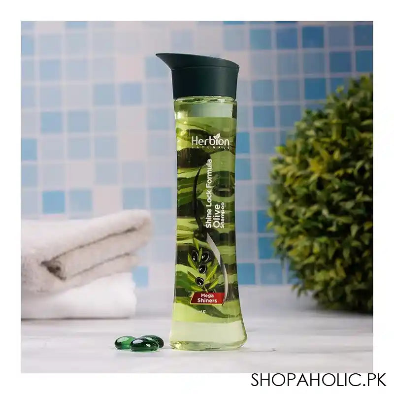 Herbion Naturals Shine Lock Formula Olive Shampoo, For All Hair Types, 250ml - Image 3