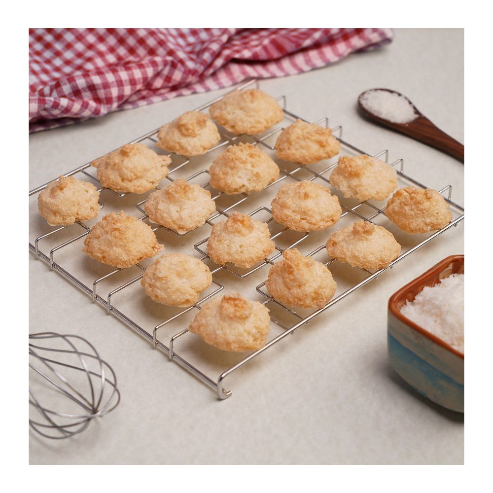 Fresh St! Coconut Macaroons, approx. 150g Box - Main Image