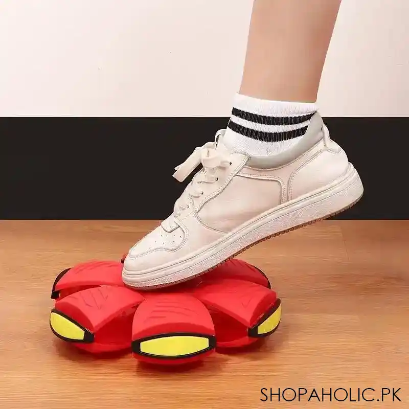 magic flying saucer ball image5