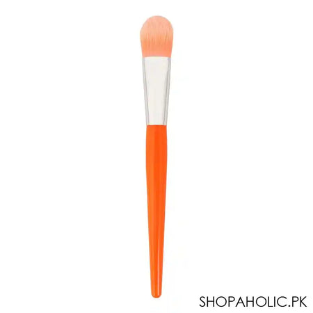 Makeup Revolution Base Flat Foundation Brush - Main Image