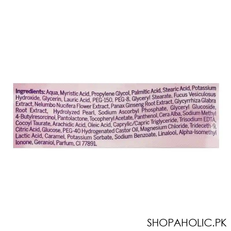 Nivea Natural Glow Even Tone Complex & Vitamin C Face Wash, 100ml - Image 3