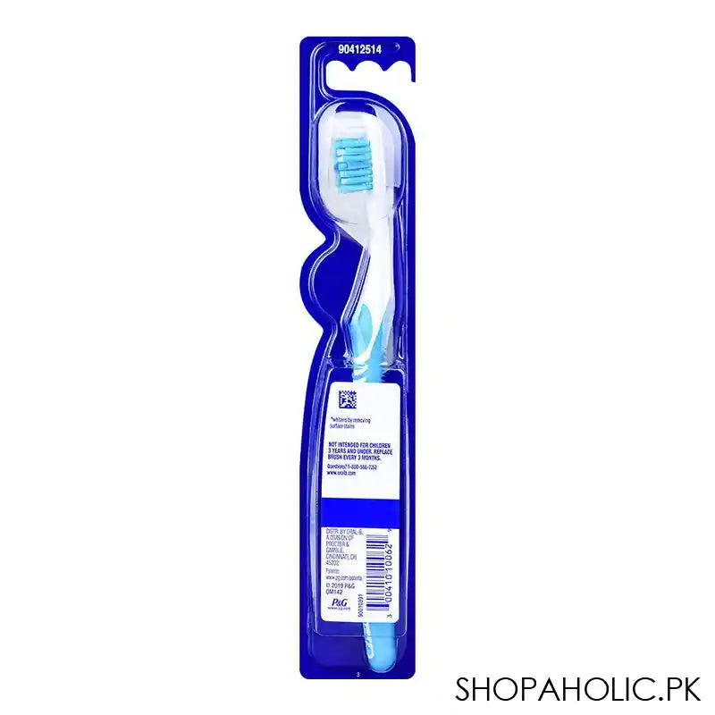 Oral-B Vivid Whitening Dual Action Toothbrush, Medium - Image 2