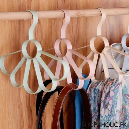 Petals Scarf Hanger - Main Image