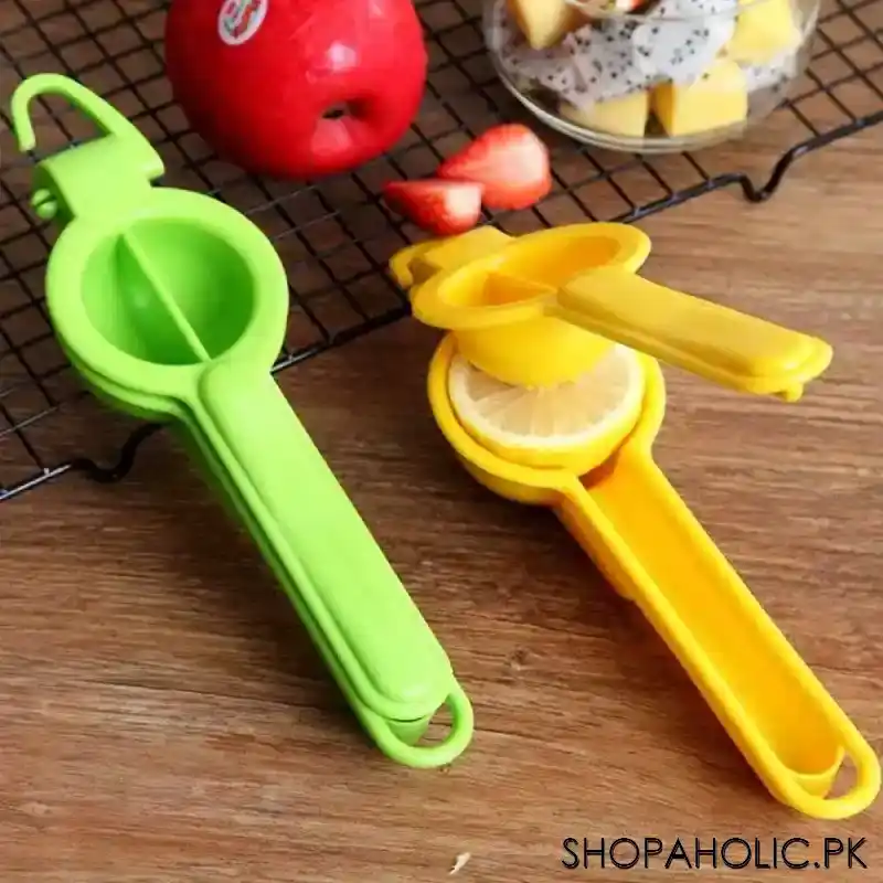 plastic handheld lemon squeezer image6
