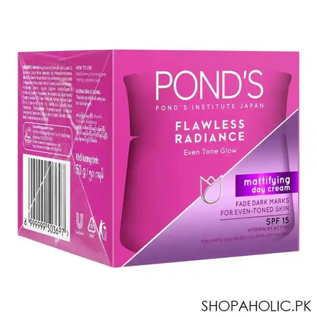 pond's flawless radiance even tone glow mattifying day cream, spa 15 pa++, 50g image2