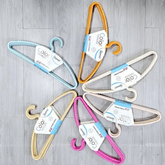 Premium Pure Plastic Hangers – 6 Pack main image