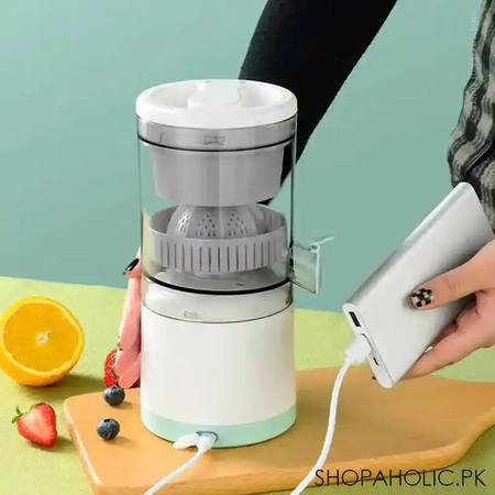 rechargeable portable citrus juicer image4
