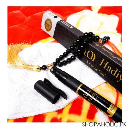 Red N Bed Maqaam-e-Ibrahim Prayer Mat, Hadiya Gift Box, Red - Image 3