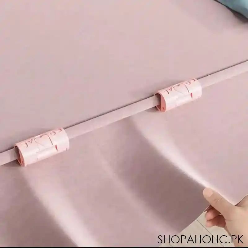 set of 10 bedsheet clips main image